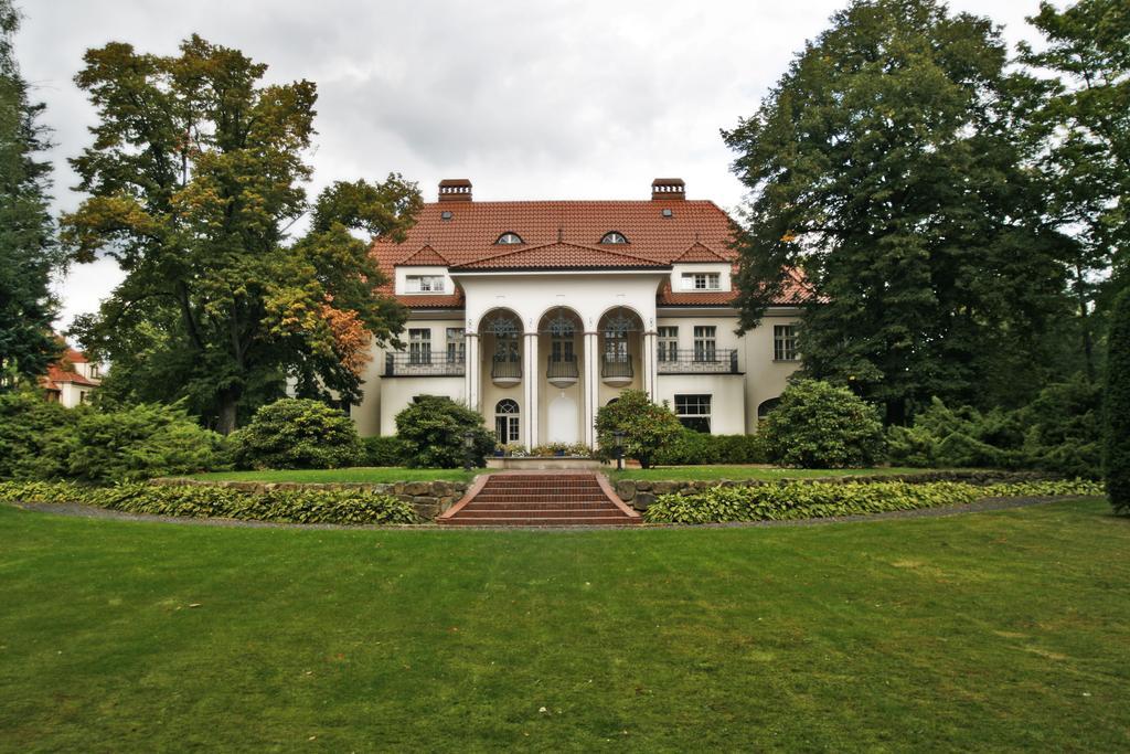 Rezydencja Willa Park & Restauracja Legnica Kültér fotó