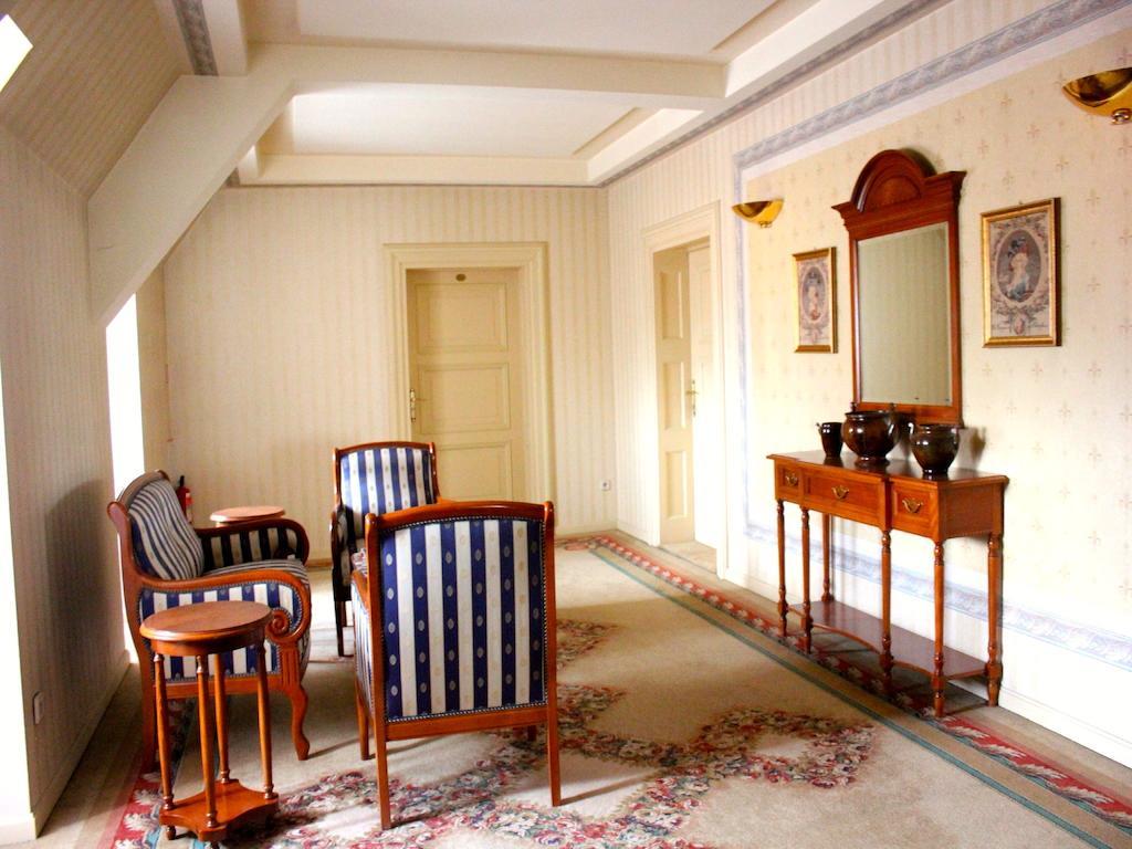 Rezydencja Willa Park & Restauracja Legnica Kültér fotó