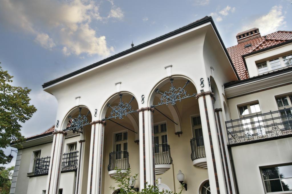 Rezydencja Willa Park & Restauracja Legnica Kültér fotó